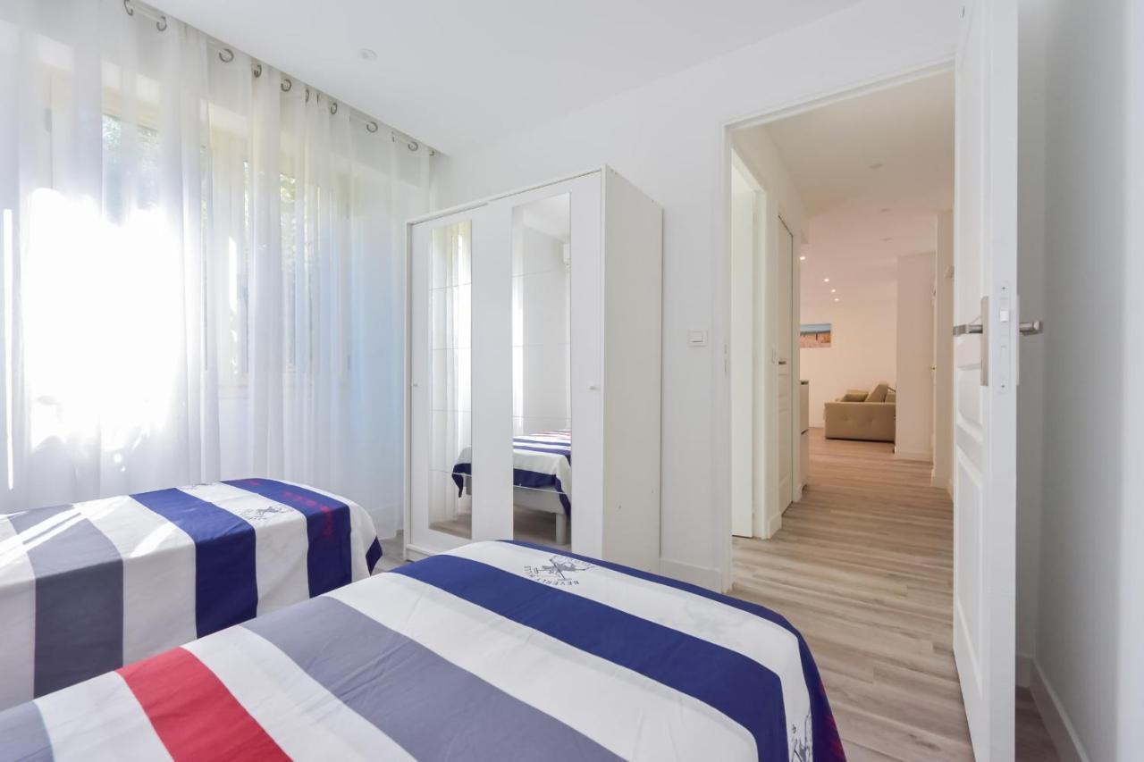 Charming 2-room In The Center Apartment *